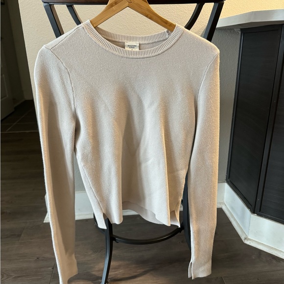 Abercrombie sweater - Picture 1 of 2